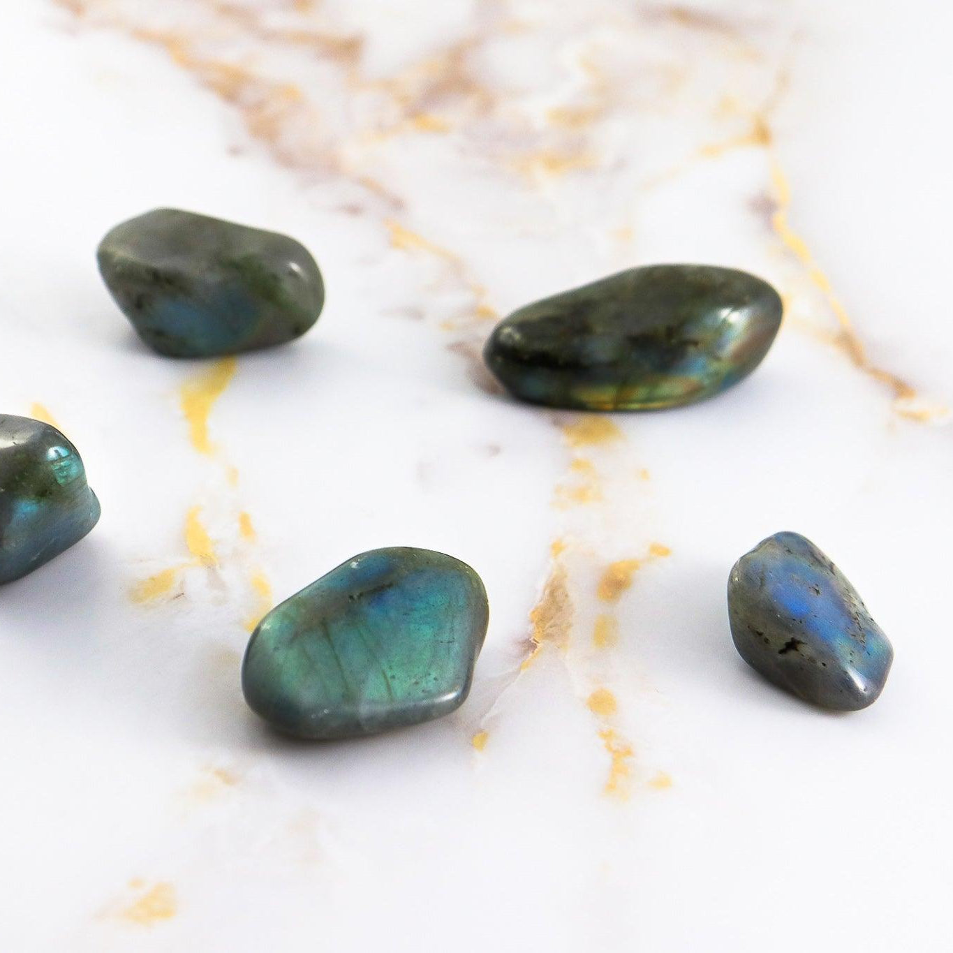 Pierre roulée en Labradorite-1